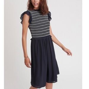 Ann Taylor Blue and White Flutter Sleeve Dress